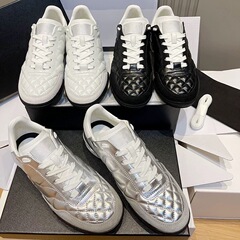 Xiaoxiang シルバー新 25S ドイツトレーニングシューズ女性のための菱形フォレストシューズ Xiaoxiang スタイルカジュアルスポーツフラット白靴女性のための