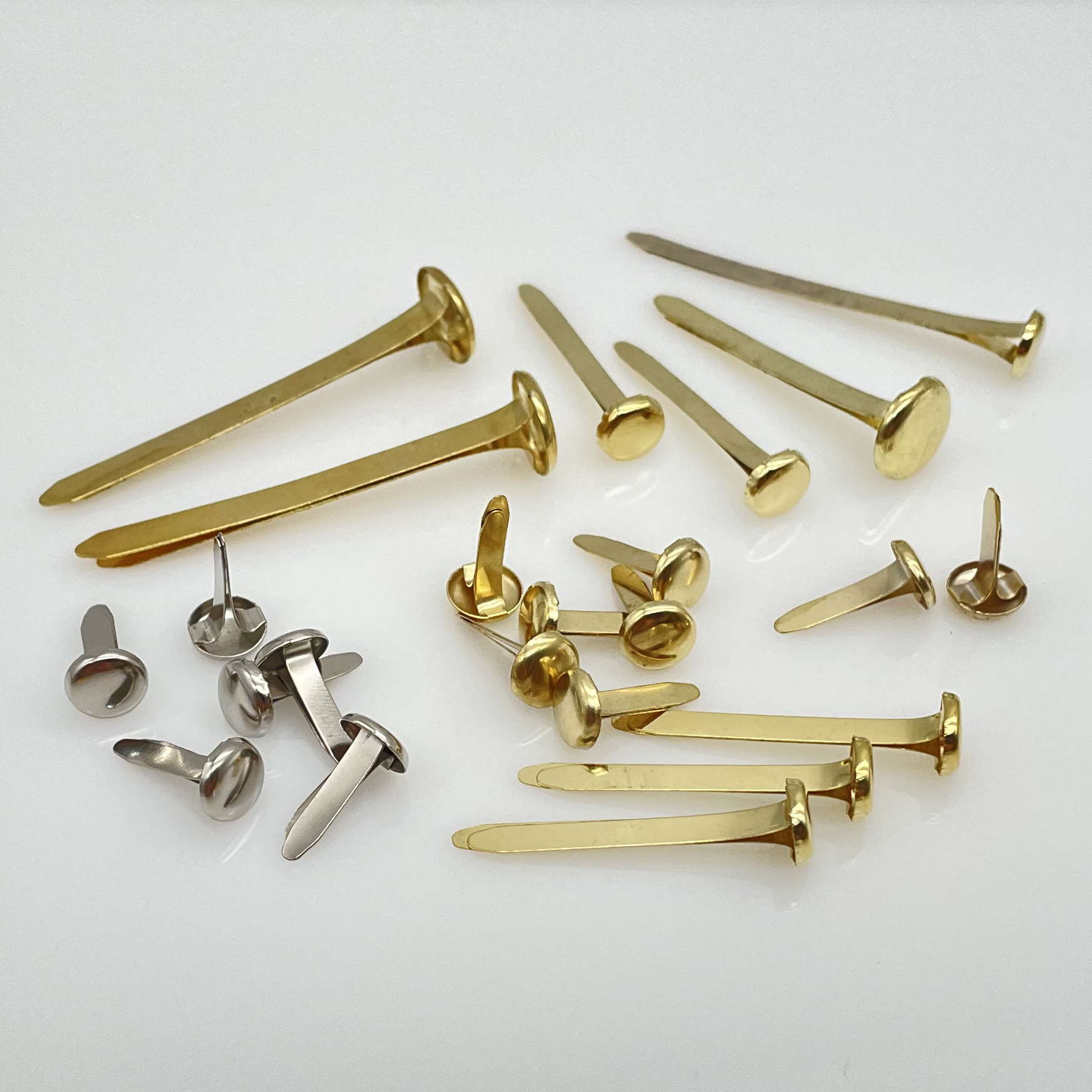 金色两脚钉8*15mm 过检双脚钉 出口欧美 儿童DIT金属两脚钉羊角钉-阿里巴巴