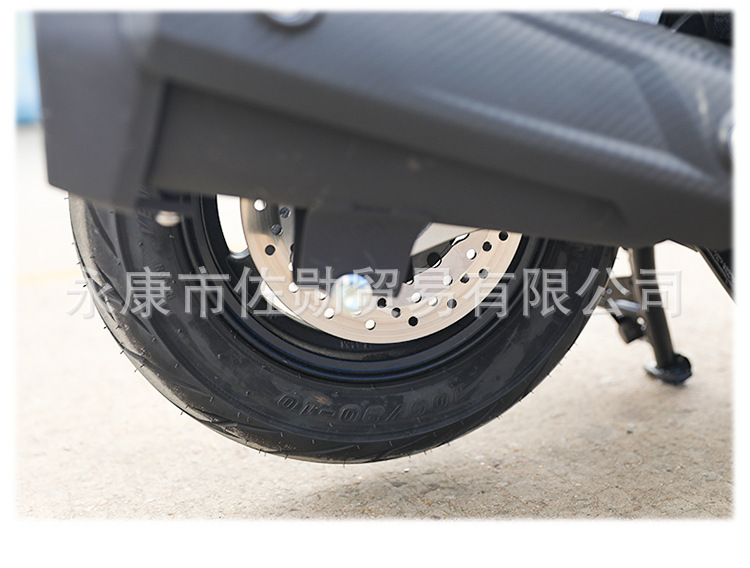 Chinese National IV standard electric-injection 150cc water-cooled fuel-assisted scooter for transportation