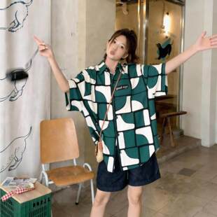 �Gɫ���Ӷ����r��Ů�ļ�����oversize���L���e�����_������ins��