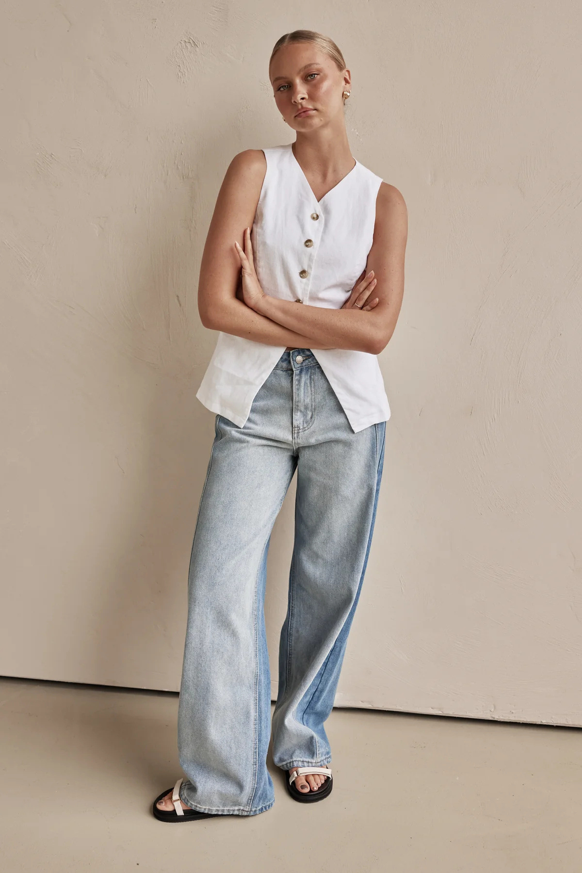 Women's 2025 New European And American Style Trendy Wide-Leg Pants Fashionable Street Washed Distressed Jeans 8932_ecoleips.com