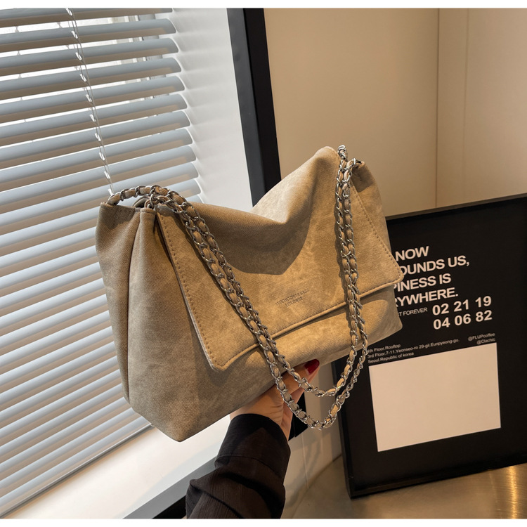 2023 Nieuwe Hot Selling Hoge Capaciteit Vrouwen Tas Geavanceerde Gevoel Draagtas Veelzijdige Een Schouder Crossbody Keten Tas_voghion.com