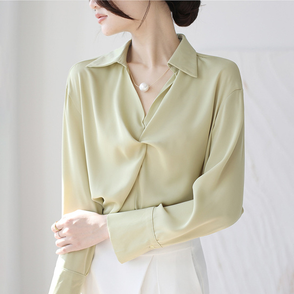 Design elegant autumn shirt