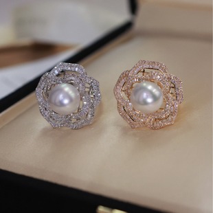 18K Gold Rich Rich Wind Camellia Ring Versatile 1.4 Carat Diamond Ring Accessories Does Not Include Beads