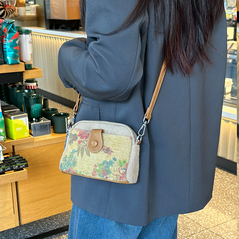 Embroidered Small Crossbody Bag For Women Versatile Canvas Style_voghion.com