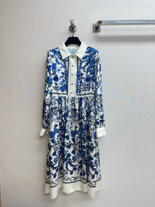 25 Early Spring New Year Limited Series Retro Sky Blue Floral Pattern with Blue and White Porcelain Style Dragon Pattern Dress