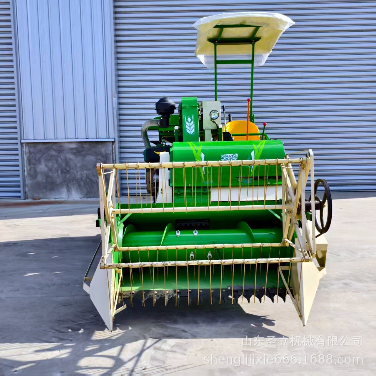 小型25马力多功能履带收割机水旱两用小麦水稻收割机油菜脱粒机