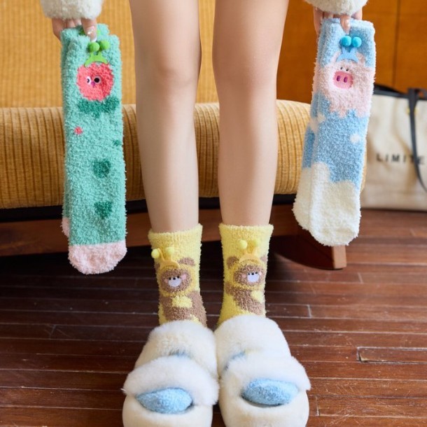 秋冬珊瑚绒袜子女卡通动物女袜居家保暖地板袜加厚睡眠月子中筒袜|undefined