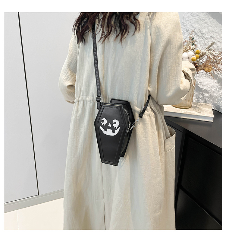 Personalisierte Ghost Creative für Frauen 2024 Neue Halloween-Kürbis-Druck-Einzelschulter-Crossbody-Trendy-Sargtasche_voghion.com