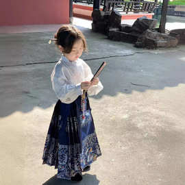 韩版童装2023新款女童秋季汉服中国风古装刺绣衬衫马面裙两件套装