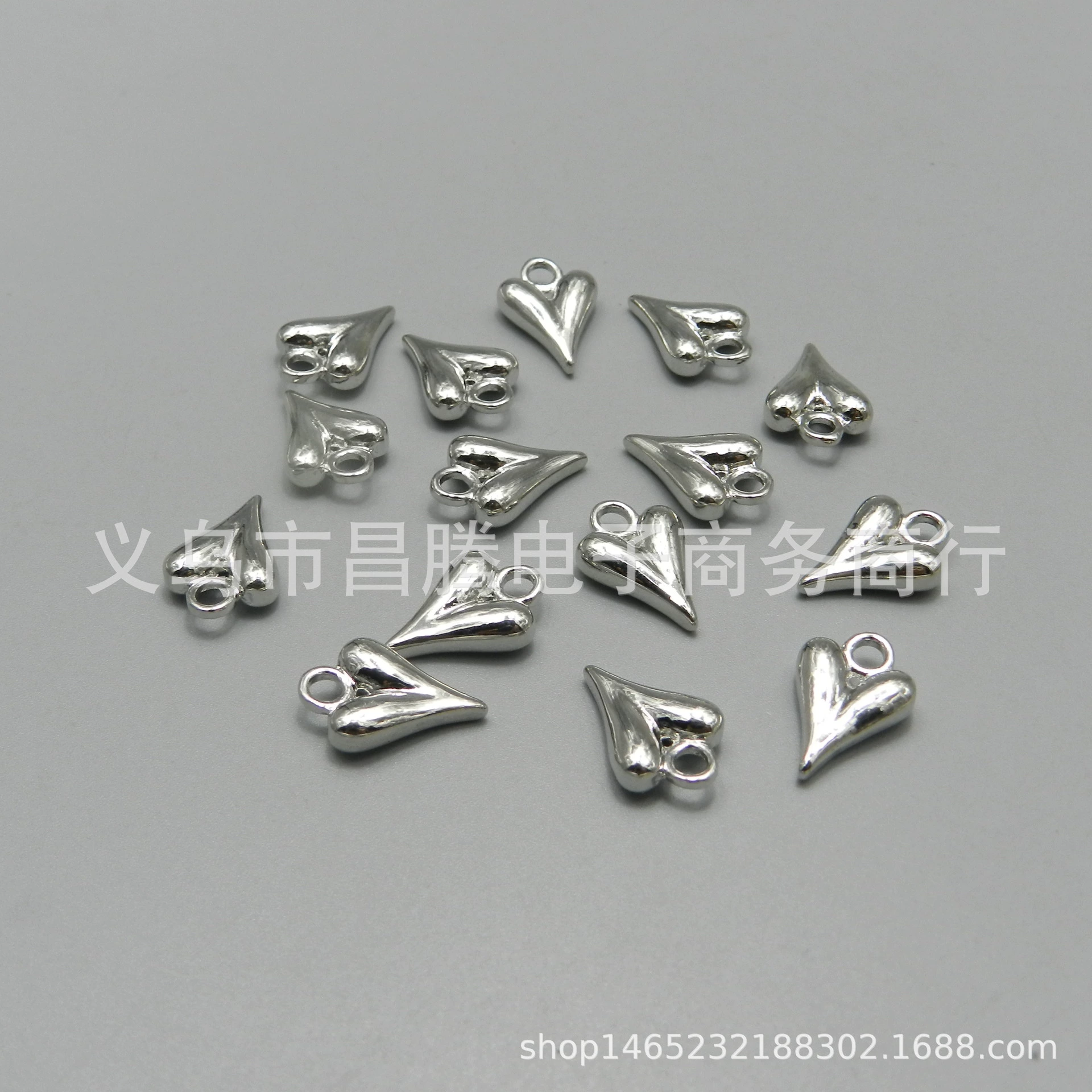 Сохраняющий Цвет подвесной сплав с покрытием в форме сердца кулон в форме сердца DIY ожерелье браслет серьги из бисера аксессуары ручной работы материал