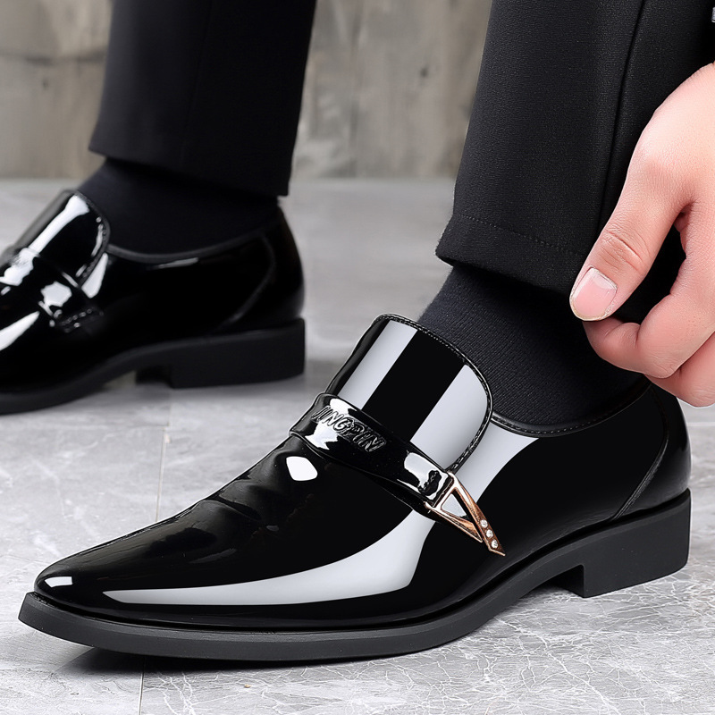 Spring new men's leather shoes bright le...