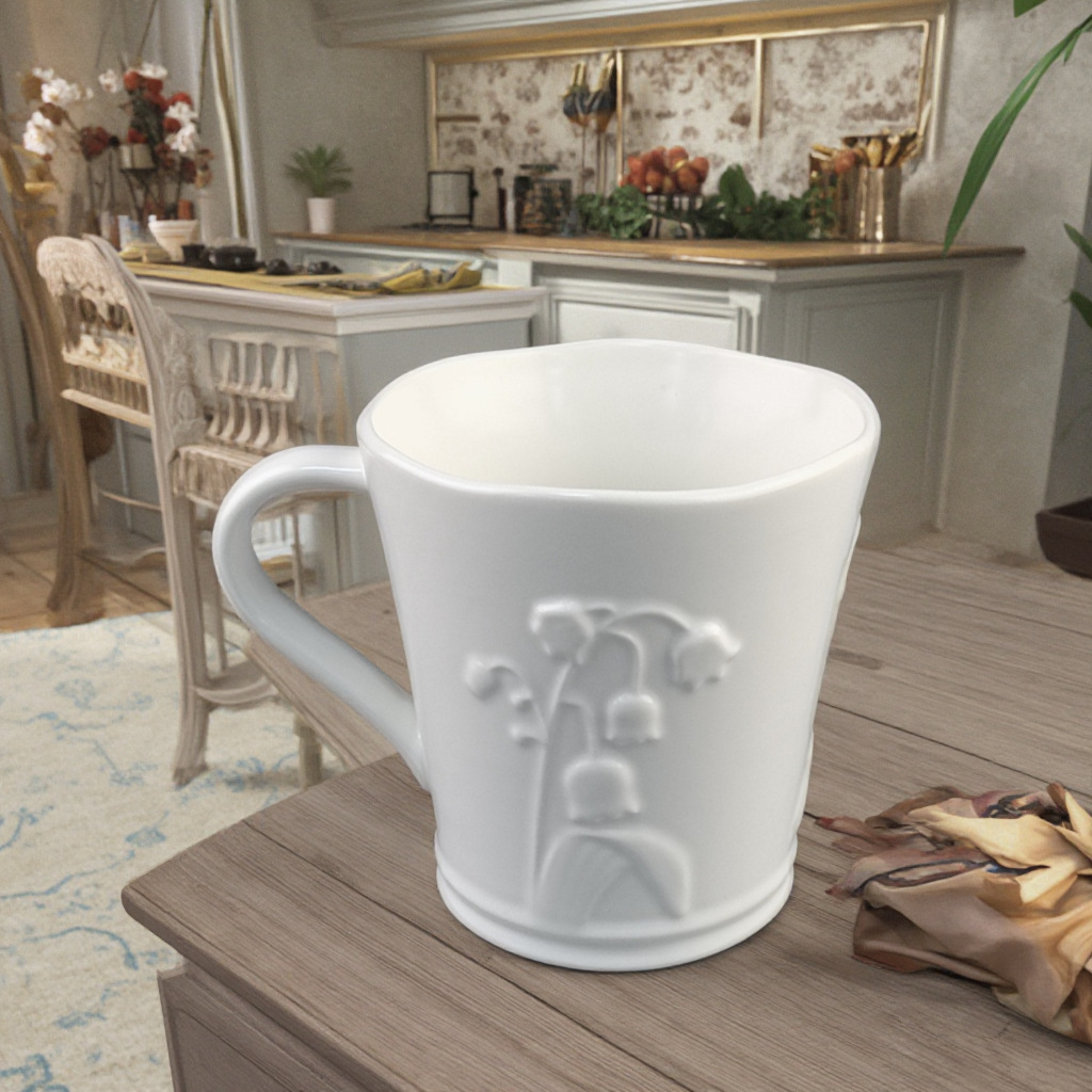 Taza de agua de lirio de los valles en relieve blanco puro simple Taza de cerámica creativa de temperatura media Taza de café elegante de oficina