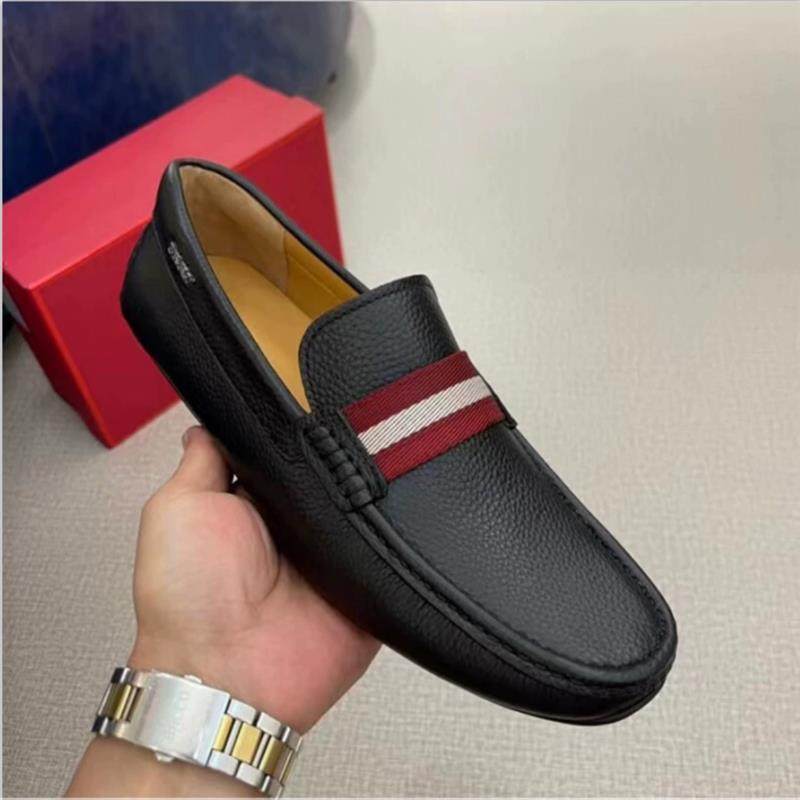 European Men's Imported First-Layer Cowhide Loafers, European Style Slip-On Breathable Loafers, Luxury Men's Shoes European Men's Imported First-Layer Cowhide Loafers, European Style Slip-On Breathable Loafers, Luxury Men's Shoes