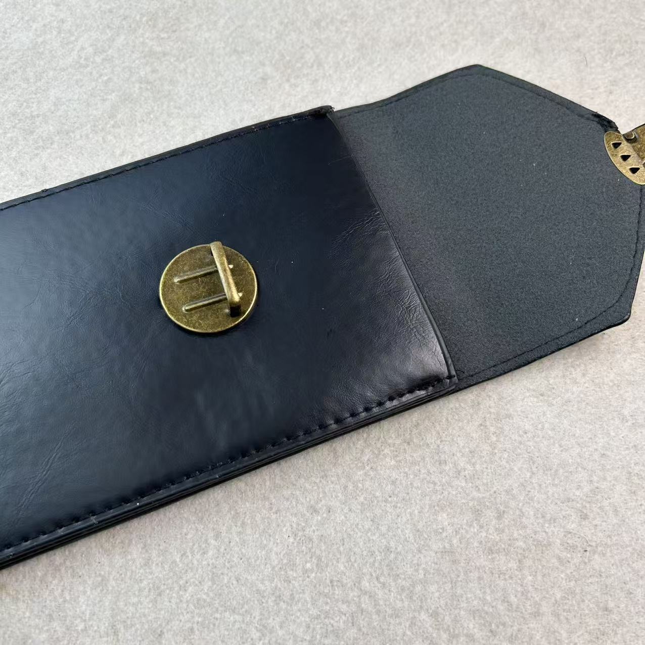 Best-selling Men's Vertical Casual Phone Pouch Belt Bag Slim Mini Multifunctional Sports Crossbody Bag Wholesale
