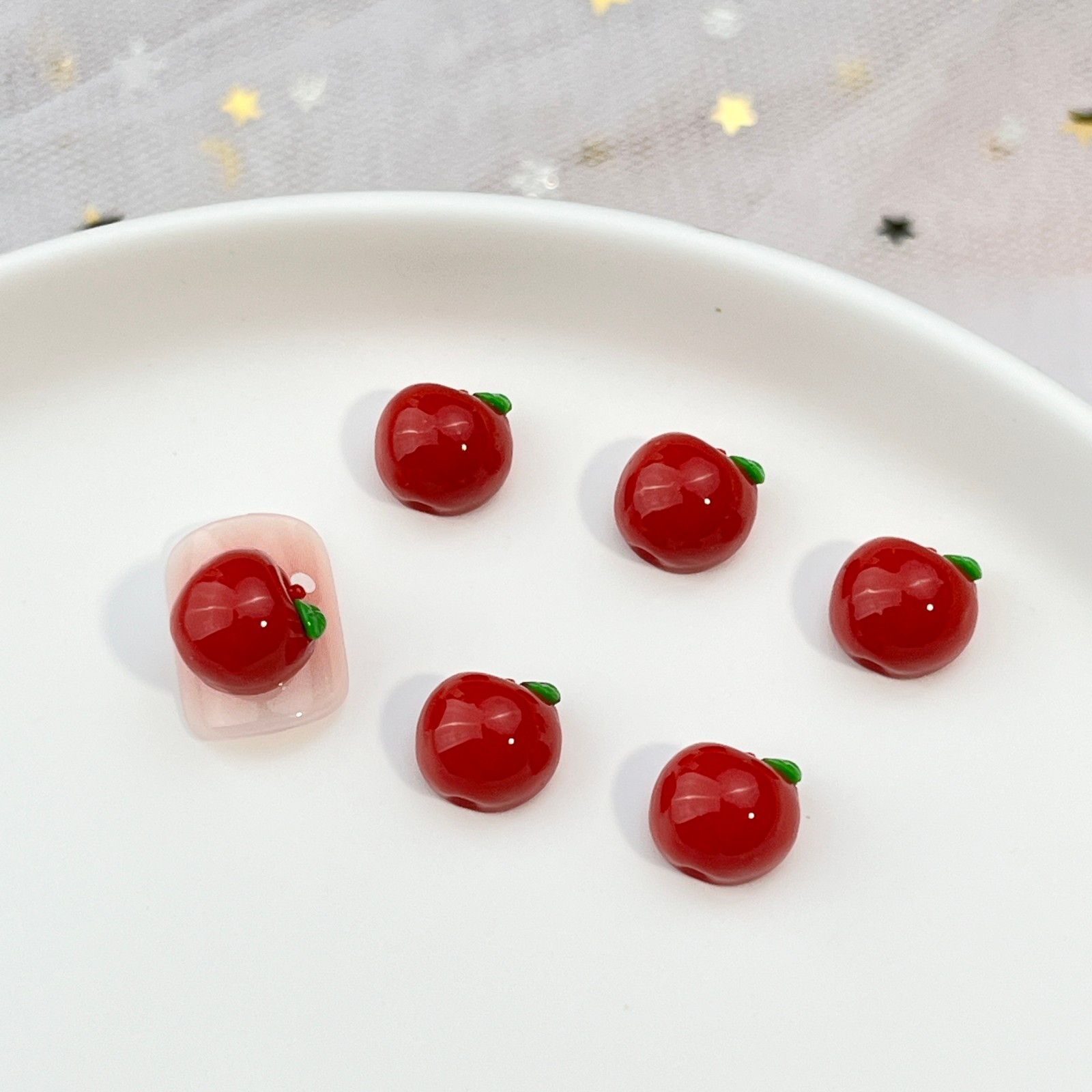 # 5 whole apple [large]