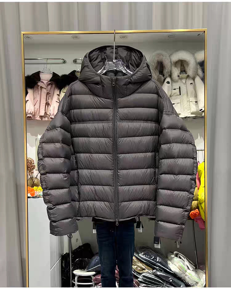 짙은 회색