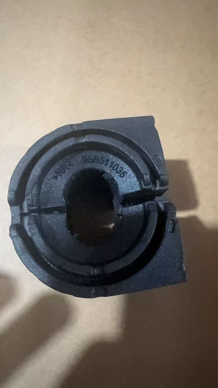 Мака задне параллельные резиновые втулки стабилизаторы резиновые втулки 95B511035