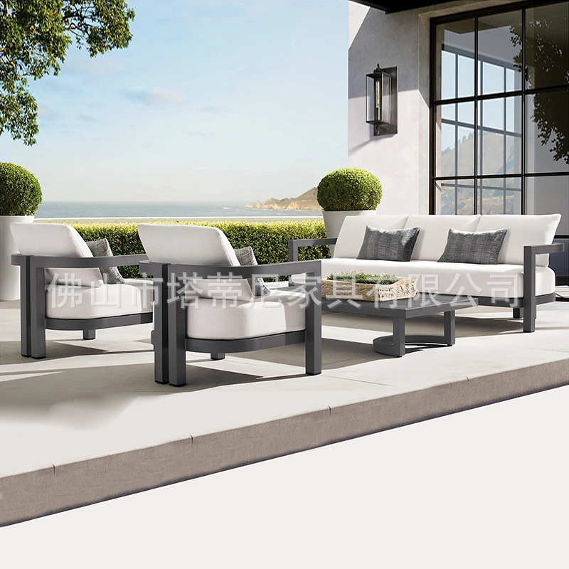 Sofá de patio para exteriores, muebles impermeables de una sola pieza para jardín, conjunto de mesa de centro de teca para terraza de hotel o villa.
