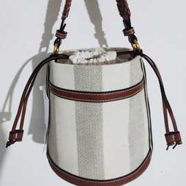 Z家2025新款水桶女包小众帆布条纹单肩斜挎包包编织手提水桶包包