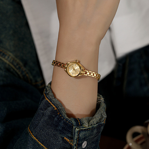 Time and Space Corridor New Simple Light Luxury Quartz Watch Mini Round Small Gold Watch Temperament Steel Strap Casual Women's Watch