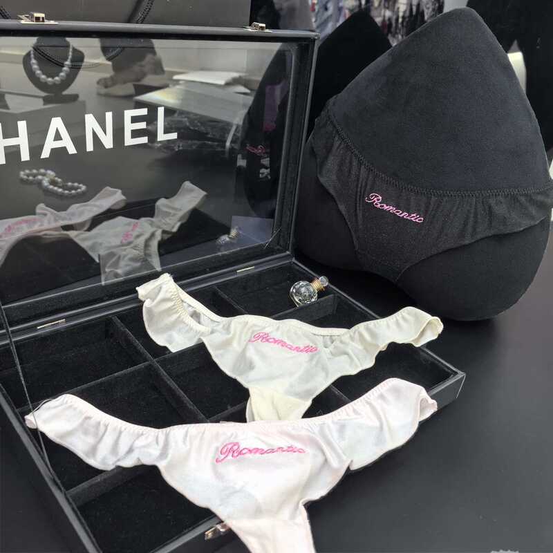 European and American sexy thong women's satin luxury craft letter embroidery temptation low waist Ice Silk women's underwear European and American sexy thong women's satin luxury craft letter embroidery temptation low waist Ice Silk women's underwear