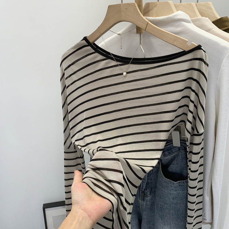 Lyocell Tencel Design Stripesd Slanted Shoulder Long-Sleeved T-Shirt for Women 2025 Early Autumn New Korean Style Beautiful Top