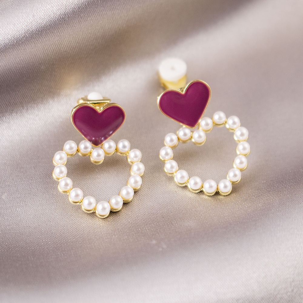 Perlas de amor huecas sin orejas nuevas pinzas para la oreja que gotean aceite corazón melocotón dulce pinzas para la oreja de triángulo avanzado pendientes elegantes mujeres