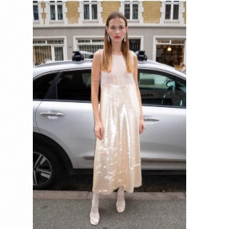 Wholesale In-Stock European and American Style Silver Sweet Spring and Summer Shiny Sequin Wrap Sleeveless Dress with a Large Hem Tank Dress Wholesale In-Stock European and American Style Silver Sweet Spring and Summer Shiny Sequin Wrap Sleeveless Dress with a Large Hem Tank Dress