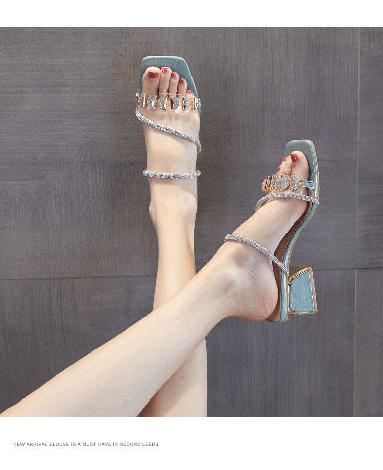 2026 verano nuevo diamante zapatillas de tacón medio zapatillas de tacones altos de moda zapatillas de tacones gruesos mujeres