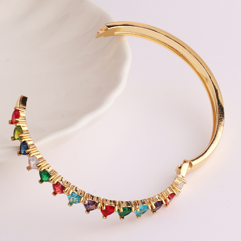 Fashion Heart Shape Copper Inlay Zircon Bangle