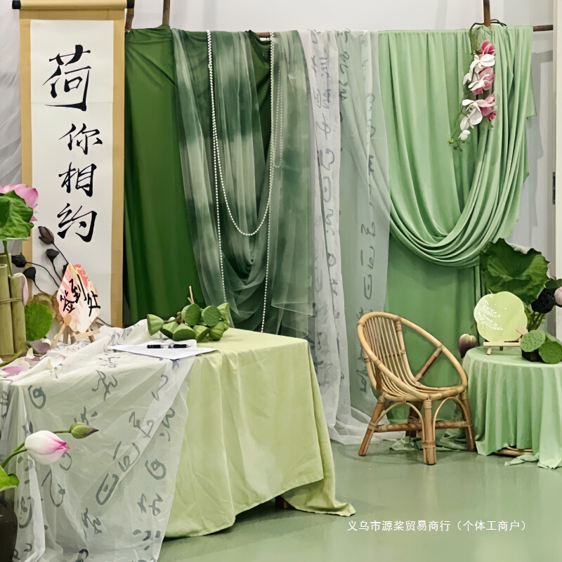 新中国式の国風の書道のカーテンの緑の色の布のカーテンの春の環は端午の節句のシーンを作って幼稚園のホールを配置します。|undefined
