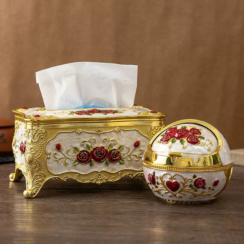 Креативные салфетки? wait: 'Creative wipes, ashtray' ->