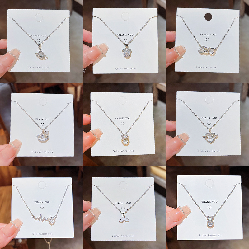 Netizen Light Luxury Titanium Steel Necklace for Women, Versatile and Popular Design, Fashionable Pendant, Elegant Style, Clavicle Chain, Colorless Jewelry