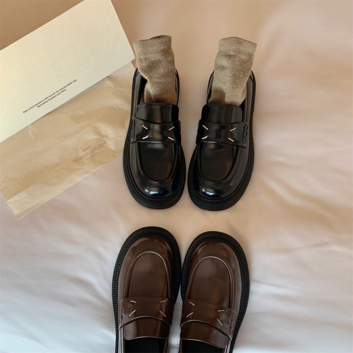 Edición de piel de oveja ~ estilo de cuero británico con cabeza redonda y suela gruesa aumentó los zapatos de leaflet de mujer zapatos de cuero muffin zapatos simples