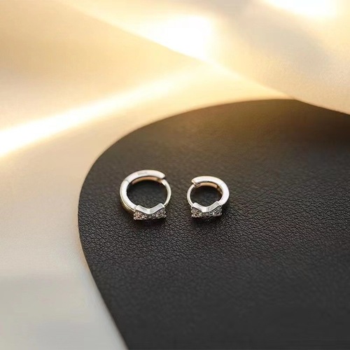 Diamond-studded bow earrings for girls, 2024 new trendy high-end niche design earrings wholesale