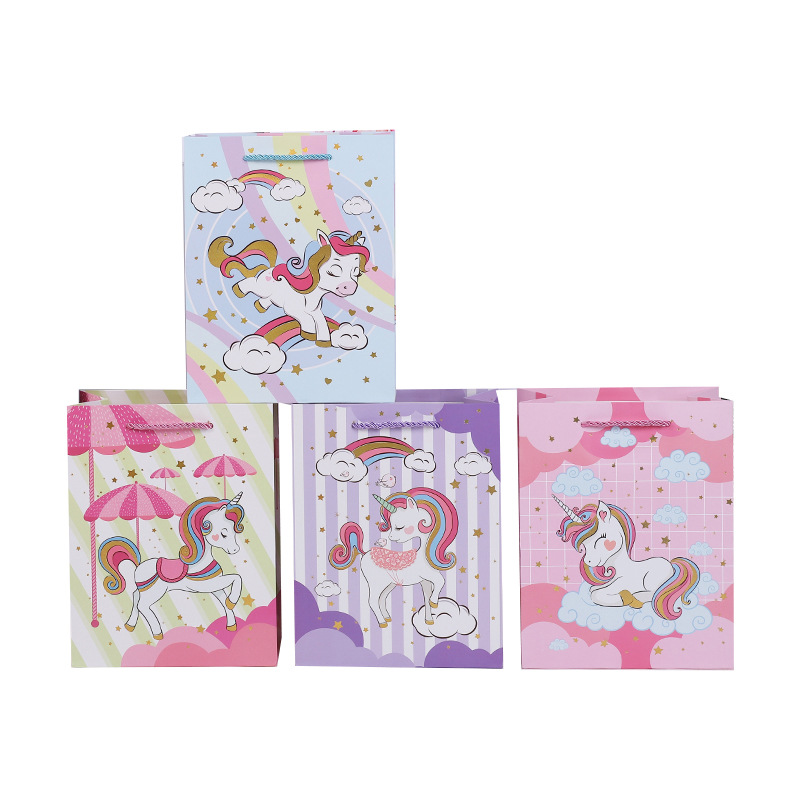 Nuevo estampado unicornio bolsas de regalo cartón blanco embalaje de regalo bolsas de papel comercio exterior bolsa mayorista de inventario