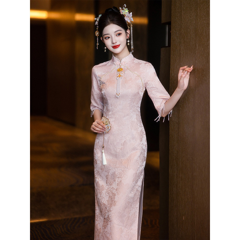 新中式粉色旗袍改良2024新款订婚连衣裙平时可穿敬酒服新娘晚礼服