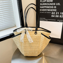 新款简约时尚大容量草编包2025春季单肩小众设计女包休闲水桶包