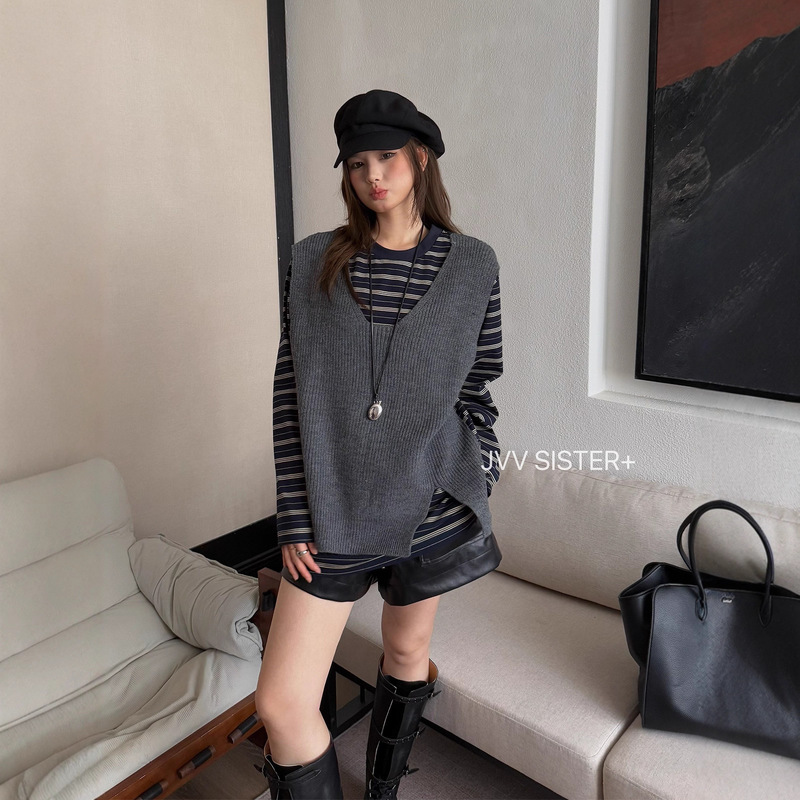 [Special Offer, Non-Refundable, Non-Exchangeable] Original Price 155 Yuan, Layered Knit Vest, Fake Two-Piece Long-Sleeve T-Shirt for Women, Trendy 71503