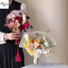 新型中国式団扇扇風機の新婦の手は花の扇子の手作りのdiyの材料の花芸の花屋のツールの用品を持ちます。