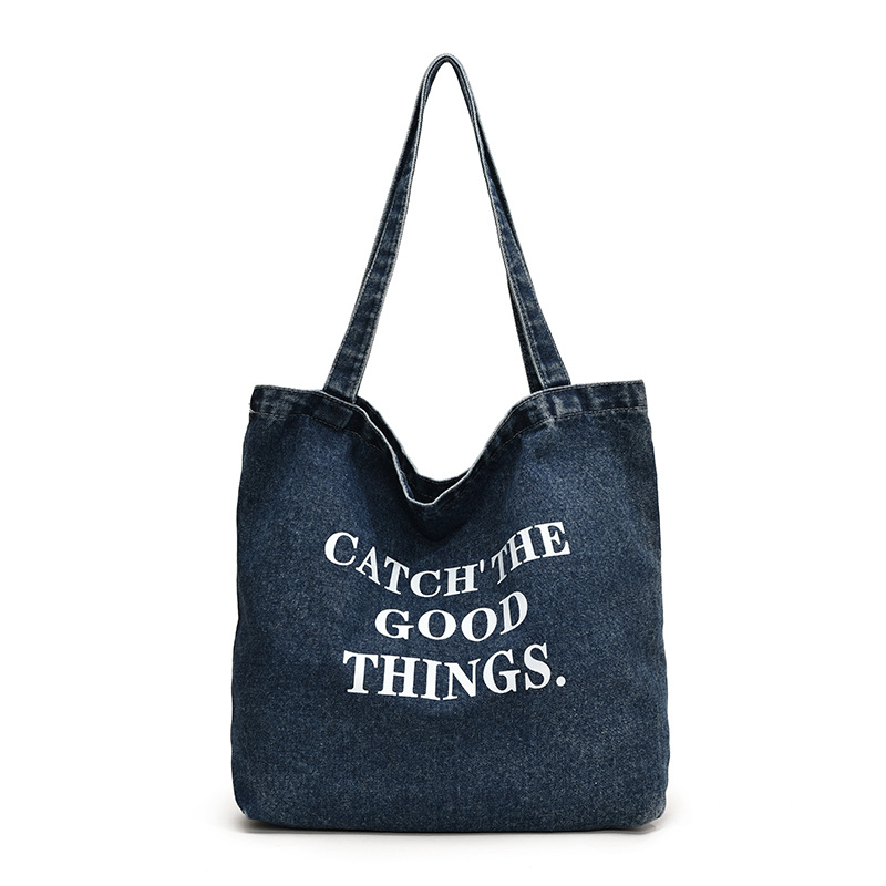 Bolsa de denim casual de gran capacidad para mujeres 2024 nueva bolsa de hombro de viaje, bolsa universitaria ligera y versátil