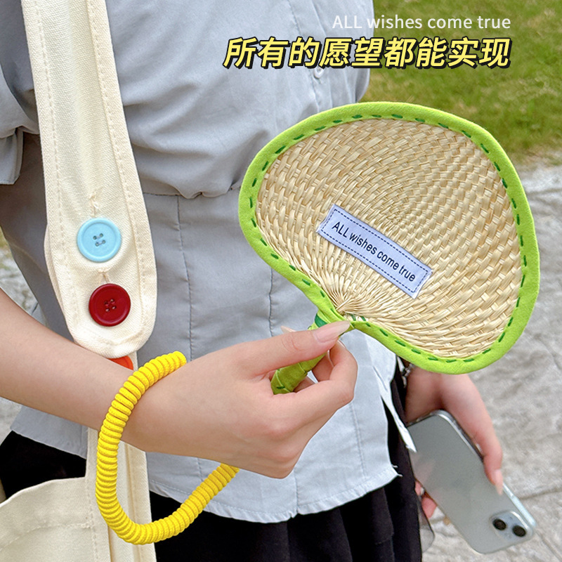 ミニ蒲扇純手編み女子は夏にドーパミンの扇子を持ち歩いています。|undefined
