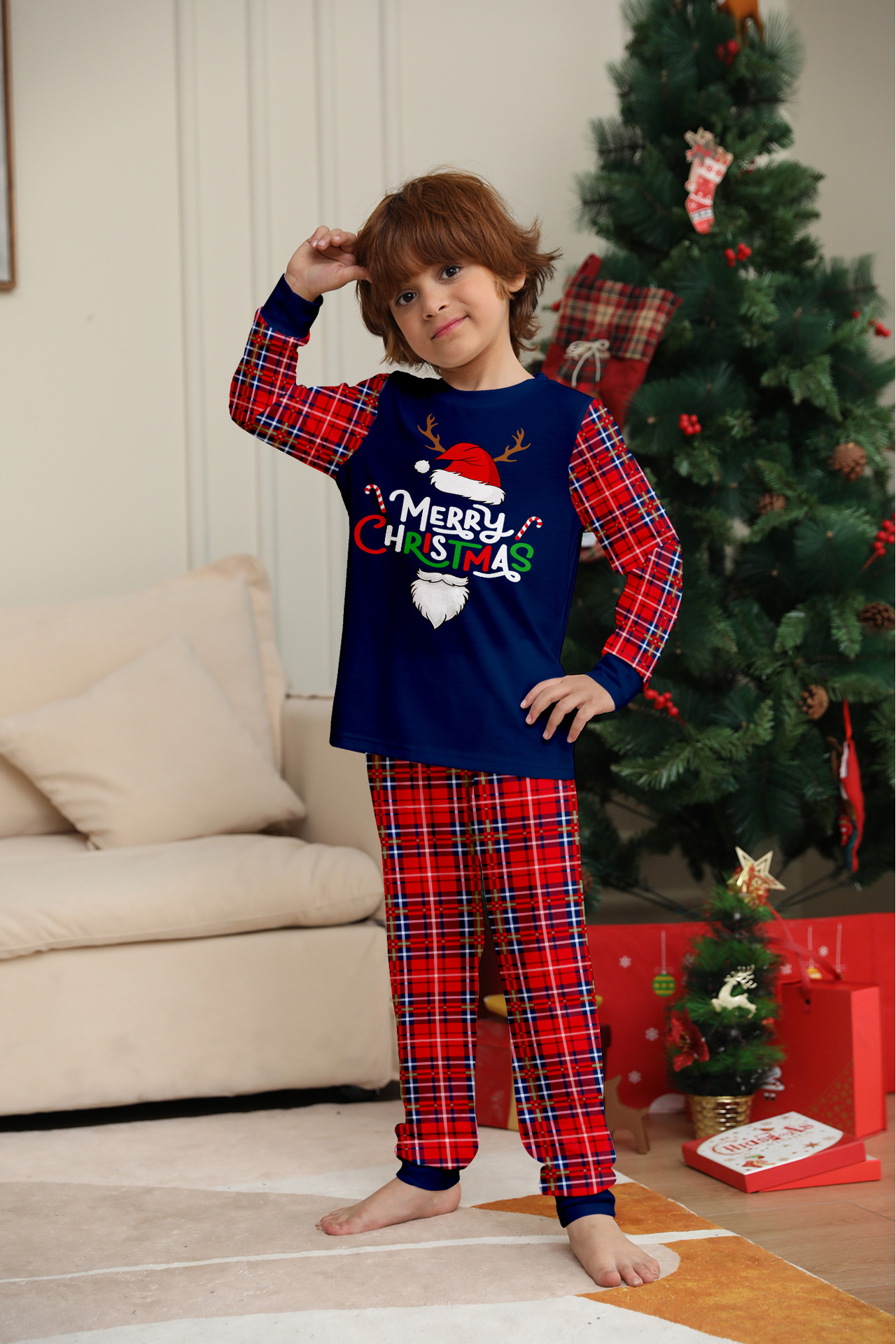 Cappello da Babbo Natale con alfabeto a quadri, completo da famiglia natalizio, vestiti per la casa stampati, pigiama_voghion.com