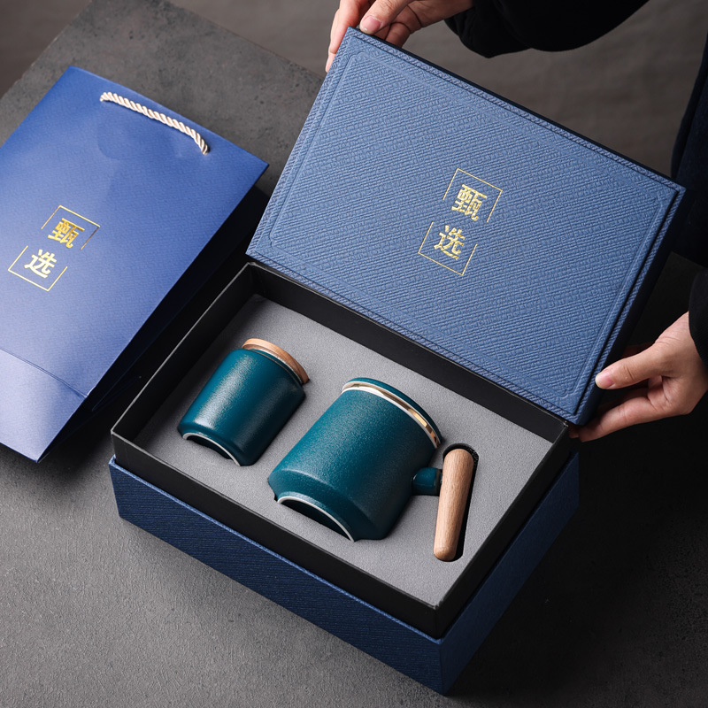 Wenchuang estilo cerámico chino de tres piezas taza de té taza de filtro taza de agua taza de marca regalo esculpido LOGO nombre