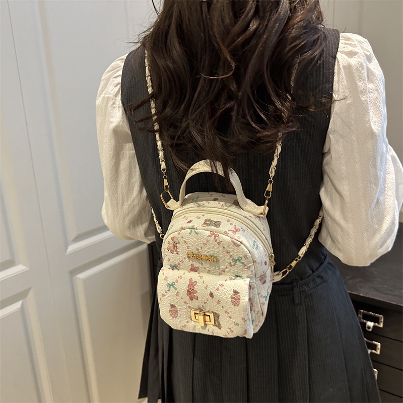 Borsa a tracolla con catena chic da donna con ciondolo zaino_voghion.com