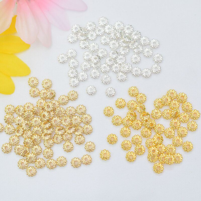 Color retention 18K gold flower-shaped spacer bracelet beads loose beads accessories diy hand necklace handmade beaded material wholesale