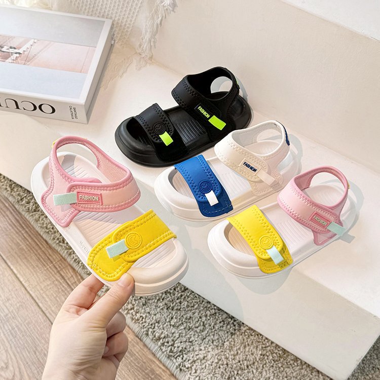 Boys' Shoes, Toe-Cap Sandals, 2025 Summer New Style, Girls' Versatile Casual Shoes, Korean Style Medium and Large Children's Soft-Soled Beach Shoes Boys' Shoes, Toe-Cap Sandals, 2025 Summer New Style, Girls' Versatile Casual Shoes, Korean Style Medium and Large Children's Soft-Soled Beach Shoes