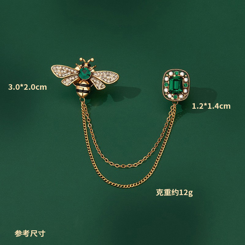 Bee Tassel Brooch Vintage Distinctive Chain Emerald Gem Corsage Collar Pin Suit Jacket Pin Accessories