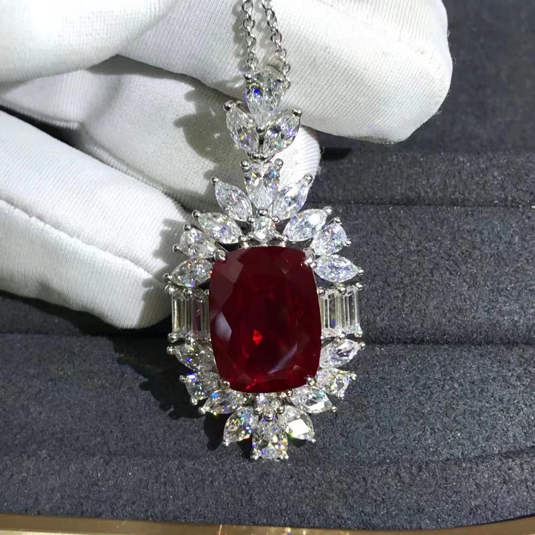 Colgante de rubí sintético de alta calidad 10 quilates VVS grado D color 3EX colgante de colgante de venta caliente transfronterizo